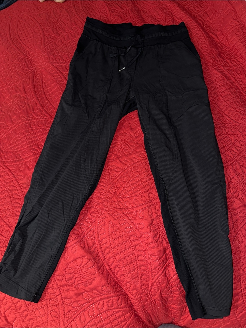 Crop Lululemon dance studio pants size 6